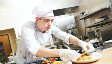 Ở một đầu bếp trẻ nhà tuyển dụng cần gì ở bạn?